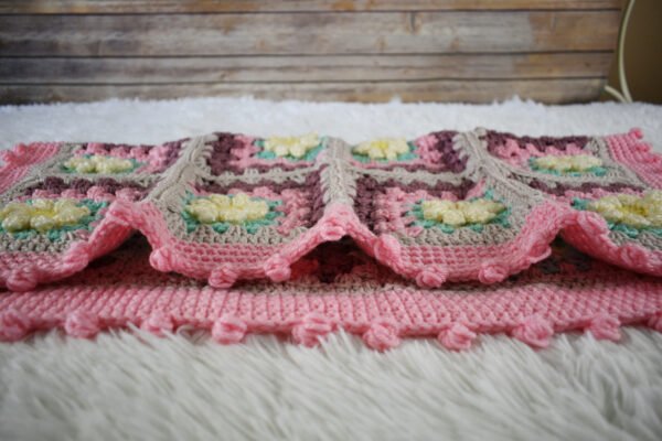 Pink baby blanket daisy set - Image 7