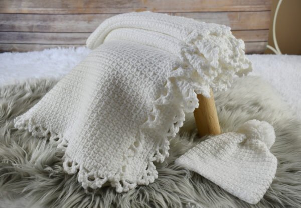 Snowy white mesh baby blanket set