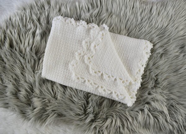 Snowy white mesh baby blanket set - Image 7