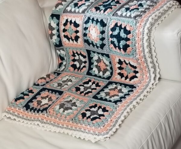 Peachy granny square blanket - Image 7